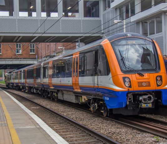 Bombardier prolonga contrato de mantenimiento ferroviario en Reino Unido