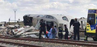 Un vehículo en la vía provoca el descarrilamiento de un tren Alvia Ferrol-Madrid en Zamora