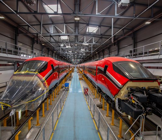 Salen de fábrica los primeros trenes de Ilsa