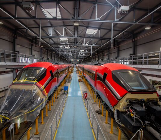 ILSA otorga a Hitachi Rail un contrato de 737 millones de euros para el mantenimiento de su flota de trenes nuevos