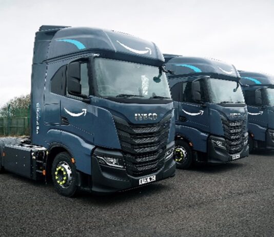 VECO suministrará 1.064 camiones a gas a Amazon para sus operaciones en Europa