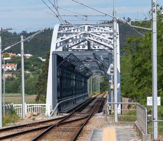 COMSA Corporación gana la electrificación de la línea ferroviaria del Algarve por 25 millones de euros