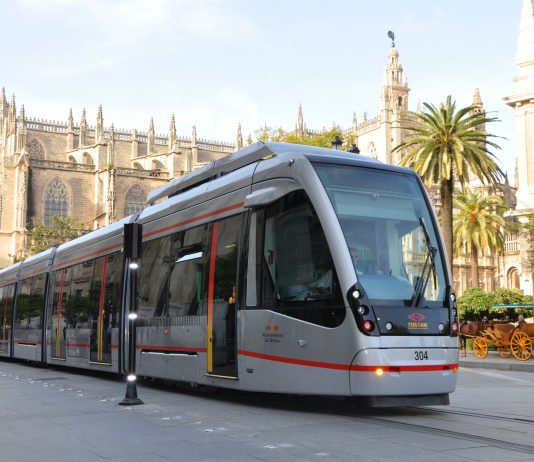 CAF se adjudica 2 nuevos contratos para Sevilla y Atenas