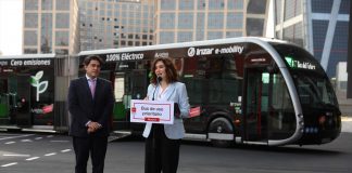 Díaz Ayuso presenta el nuevo autobús de uso prioritario en los semáforos: eléctrico, con plataformas exclusivas y frecuencias de entre 3 y 10 minutos