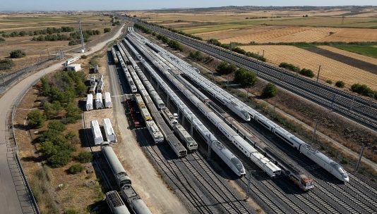 Renfe licita un sistema de seguridad con drones con una inversión de 3,5 millones de euros