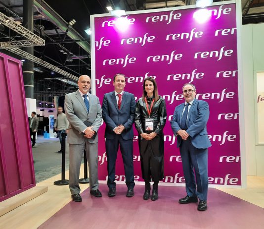 Renfe y la Junta de Extremadura presentan los trenes turísticos de esta comunidad para 2023