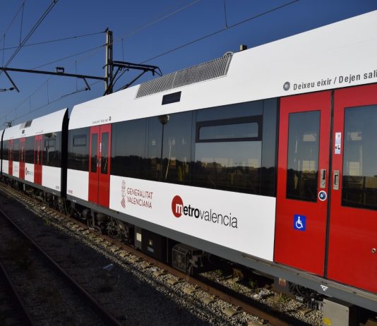 La Generalitat incorpora a los trenes de Metrovalencia un nuevo diseño más accesible y con materiales que favorecen un mejor mantenimiento