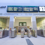 Estación Madrid-Chamartín_nuevo vestíbulo subterráneo_paneles y nombre de estación_DBM_3745 (1)