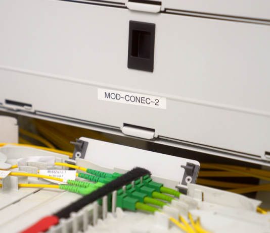 Adif invierte más de 82 millones en renovar la infraestructura de comunicaciones en el Este, Noreste, Noroeste y Sur