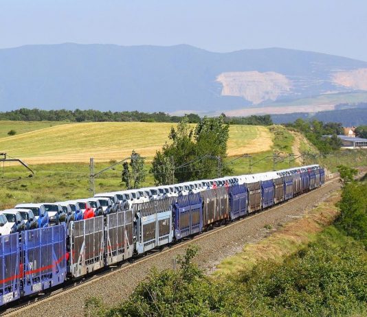 Transfesa Logistics ayuda a Volkswagen Navarra a reducir su huella de carbono en 8.790 toneladas de CO2 en 2022 con su apuesta por el ferrocarril