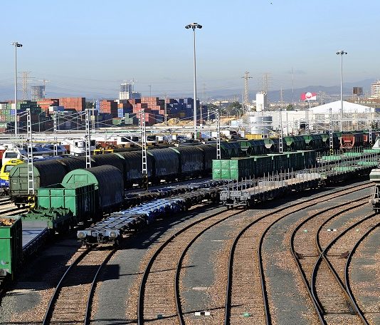 Adif pone en marcha la ampliación de València-Font de Sant Lluís, clave para el desarrollo de las mercancías del Corredor Mediterráneo