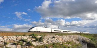 Los trenes Talgo Avril podrán circular en servicio comercial en el mes de noviembre