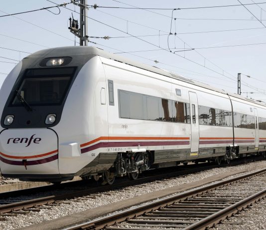RENFE DECIDE AMPLIAR EN 32 UNIDADES EL CONTRATO DE SUMINISTRO DE TRENES DE MEDIA DISTANCIA