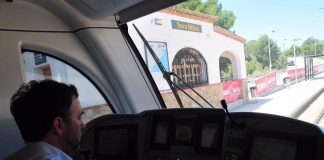 TRAM d’Alacant facilita el transporte gratuito a los parques temáticos de Benidorm con la compra de entradas en sus estaciones