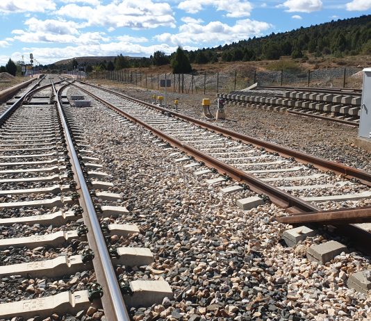 Adif impulsa las mercancías con la puesta en servicio de los 7 apartaderos de 750 m en la línea Zaragoza-Teruel-Sagunto