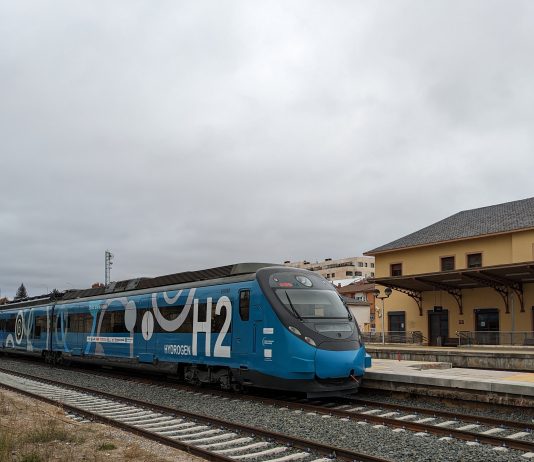 El tren demostrador de hidrógeno FCH2RAIL inicia las pruebas entre Torralba y Soria