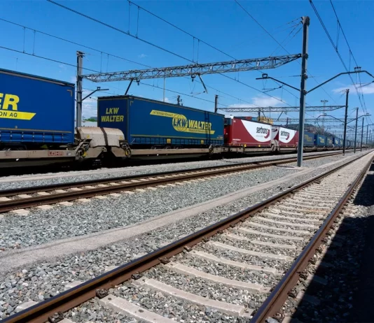 Zaragoza: Adif impulsa el servicio de Autopistas Ferroviarias entre Zaragoza y Tarragona