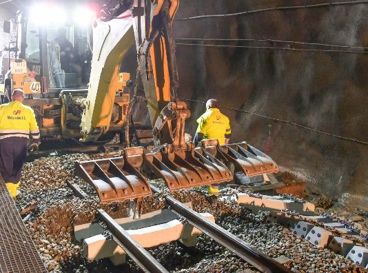Cataluña: FGC renueva 6.500 traviesas de la línea Llobregat-Anoia para adaptar las vías a efectos del cambio climático