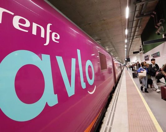 Renfe lanza una campaña de Superprecios durante las rebajas de Navidad