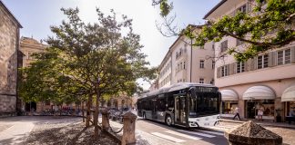 SOLARIS CONFIRMA SU LIDERAZGO EN EL MERCADO EUROPEO DE AUTOBUSES DE HIDRÓGENO CON CONTRATOS PARA BARCELONA Y ESSEN