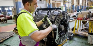 Renfe convoca una oferta de empleo público para incorporar a 650 nuevos trabajadores, entre operadores comerciales y personal de talleres