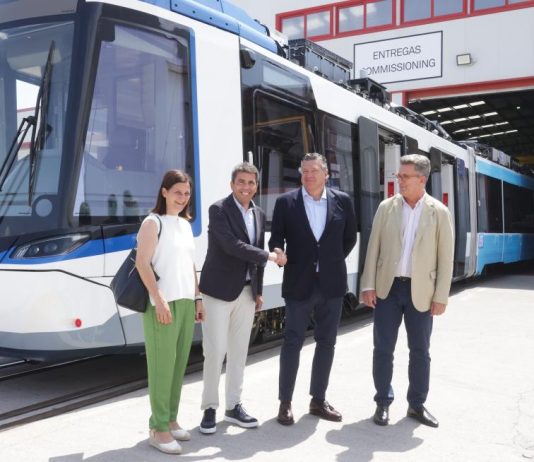 Carlos Mazón: “Stadler va a fabricar, con talento y tecnología de la Comunitat Valenciana, 504 trenes-tram con un contrato de 4.000 millones de euros”