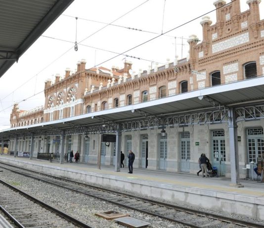 Adif refuerza la fiabilidad y capacidad de la infraestructura ferroviaria en una veintena de estaciones de Cercanías Madrid