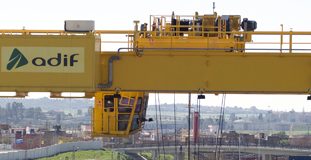 Adif convoca la primera edición de los Premios Corredores