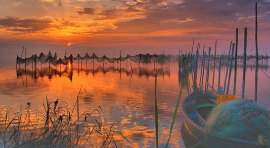 Renfe lanza campaña de ‘Superprecios’ para viajar en tren este verano