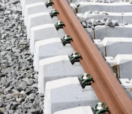 Adif destina 56,3M€ al suministro de traviesas para mantenimiento de la red ferroviaria