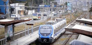 Alstom y EFE firman acuerdo para mantener la fiabilidad del servicio Santiago–Nos