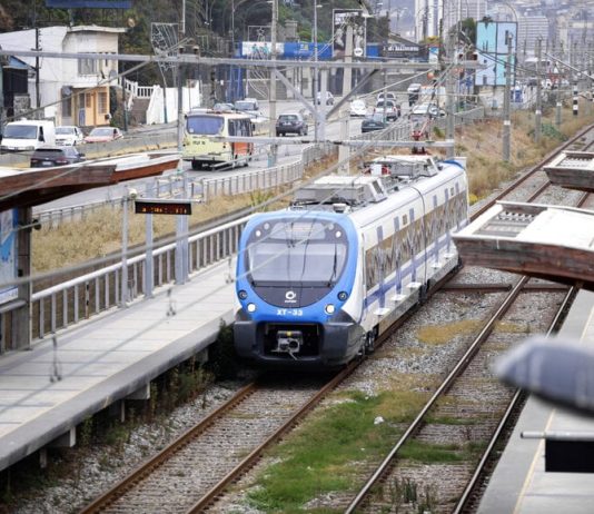 Alstom y EFE firman acuerdo para mantener la fiabilidad del servicio Santiago–Nos