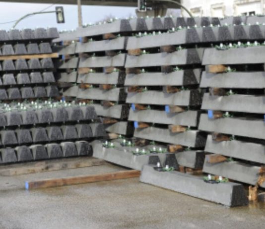 Adif moderniza sus líneas ferroviarias con traviesas avanzadas