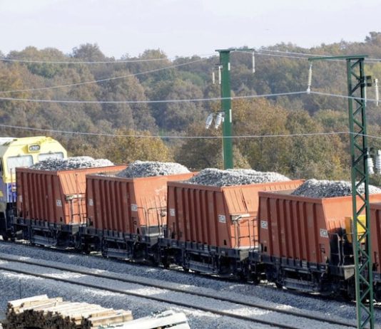 Adif saca a concurso un contrato de 8,7 millones de euros para el arrendamiento de vagones