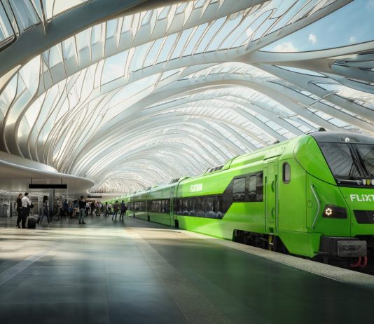 Talgo presenta en la Feria Rail Live los trenes que articularán la movilidad del centro de Europa