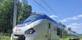 CAF obtiene un nuevo contrato de trenes Régiolis en Francia
