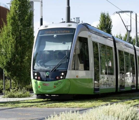 Nuevos tranvías extralargos para la red de Vitoria